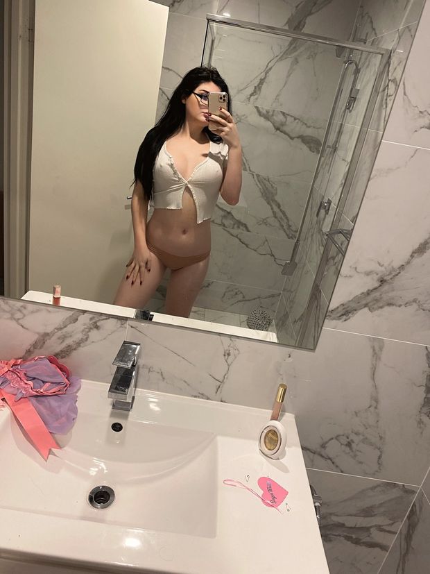Maddy - very hot