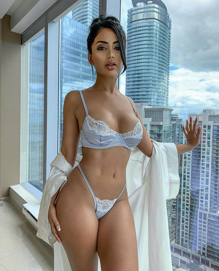 Amazing body queen