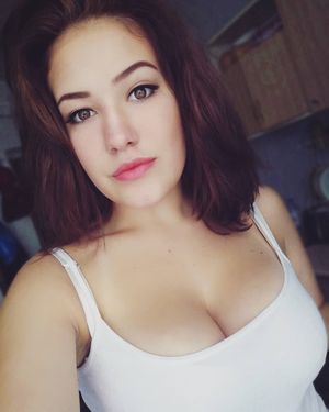 Amateur slut with big boobs