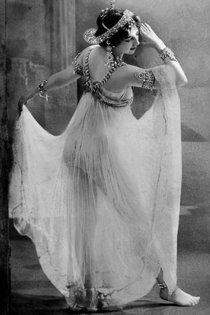 Mata Hari 1910