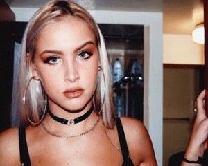 Dreamy blonde