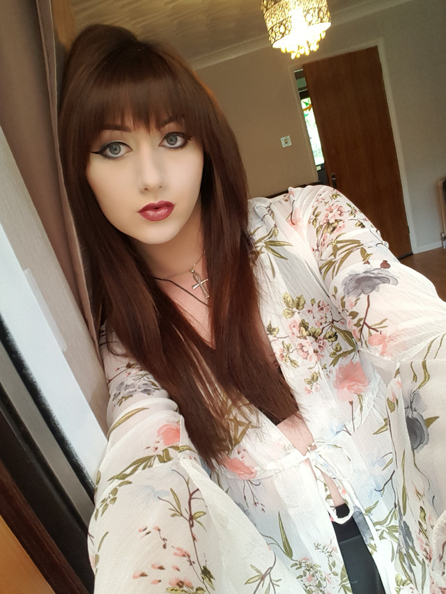 Eyeing your hard on