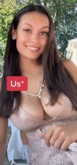 WELL ENDOWED CUTIE (4)