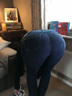 She bent her big fat ass over for you & you couldn’t look away
