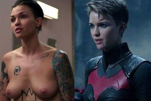 Batwoman on/off