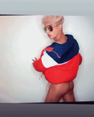 i wanna suck whats underneath