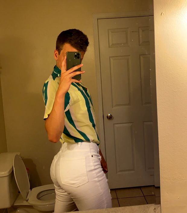 twink in white jeans