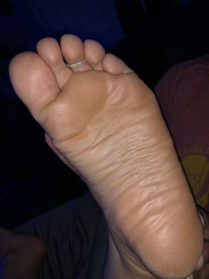 Big amateur feet