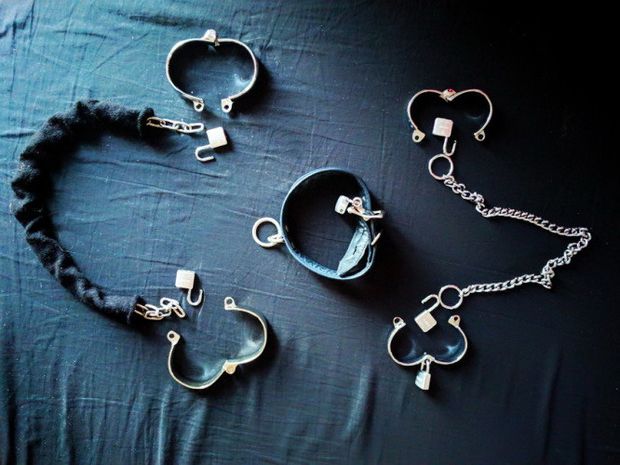 restraints