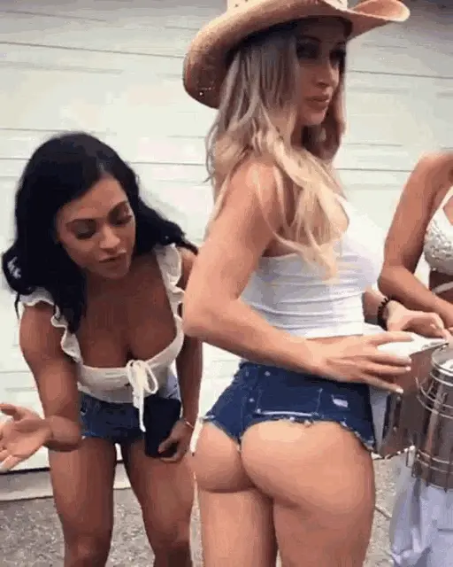 Girlfriend slapping her ass
