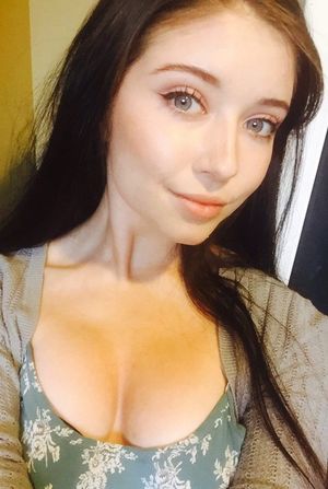 Sarahxx Picture