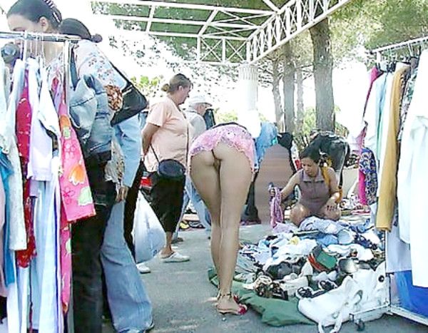 public very sexy ass & pussy flash upskirt no panties #7