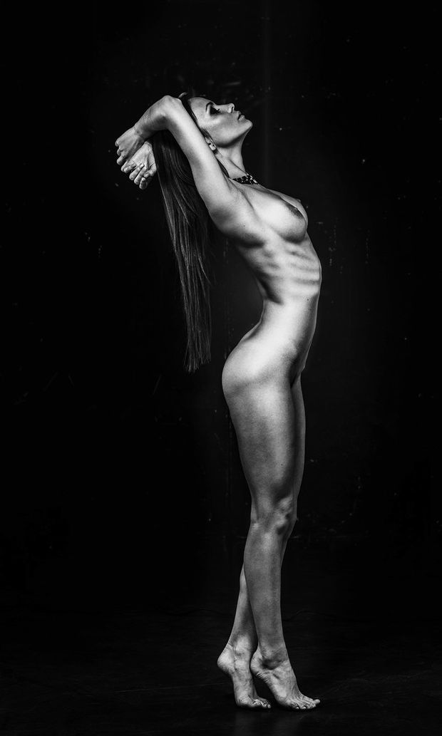 Gorgeous Babe Noir