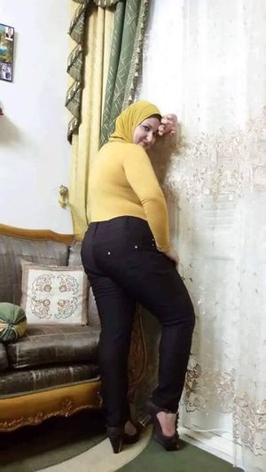 Those pants show enough of her ass to make you go crazy