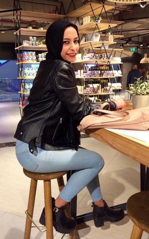 Probably asking "Ami showing enough of my ass or shall i push out more"