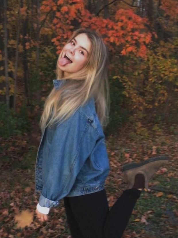 Bella fall tongue