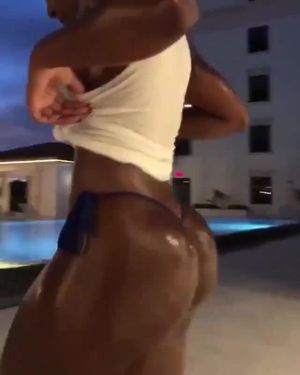 Dark Oiled Up Chocolate Thickness