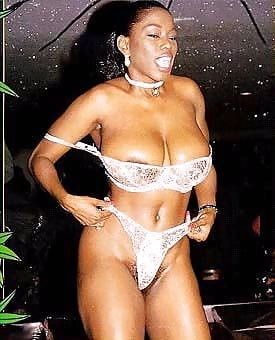 Ebony Ayes Stripping