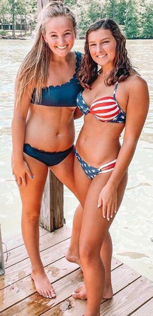 Hot patriotic chicks