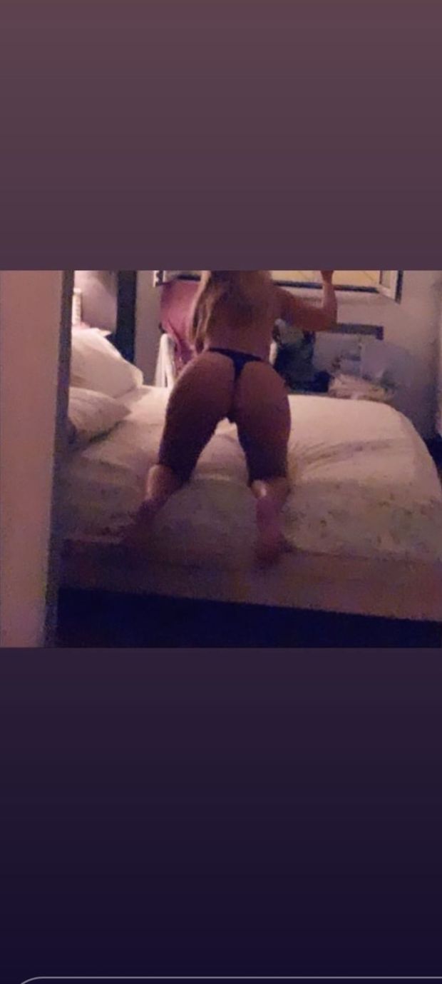 sexy greek milf