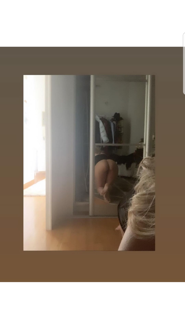 sexy greek milf