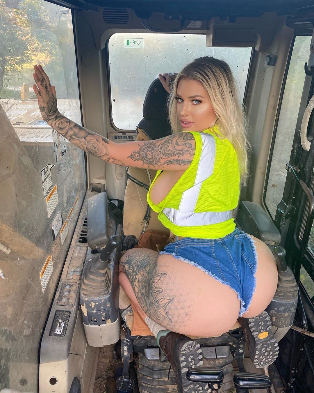 Dat ass!