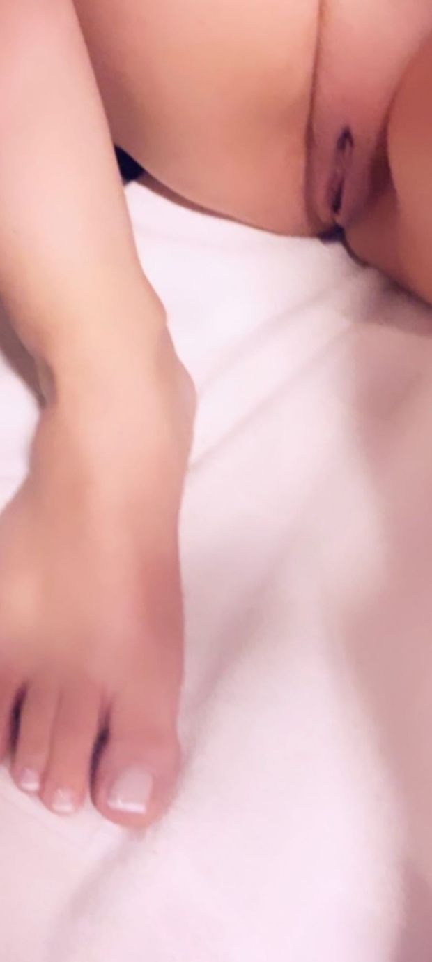 sexy greek milf