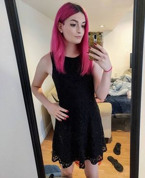 Natalie Stone - very beautiful and fashion