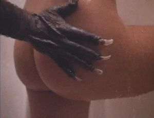 Claws on booty