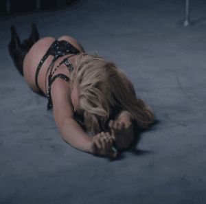 Horny Britney spears working that ass