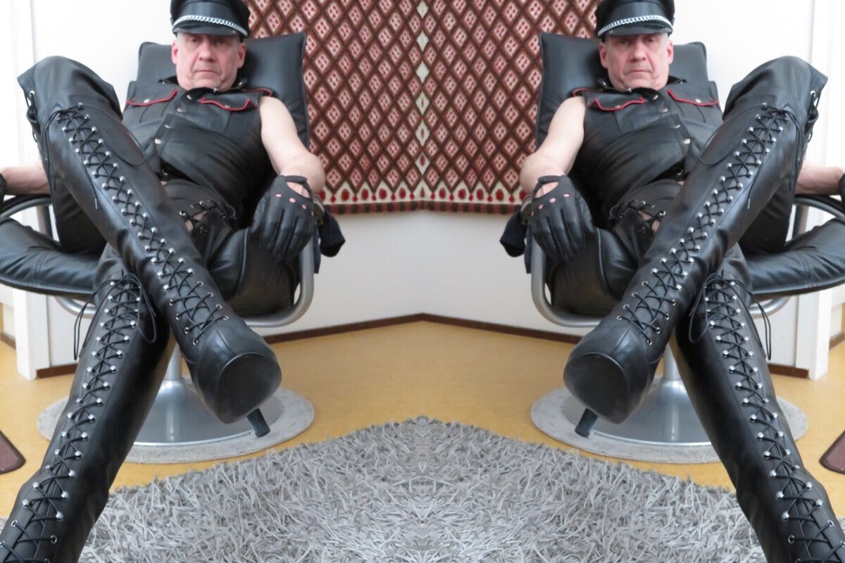 lace up boots by Fernando Berlin
