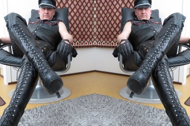 lace up boots by Fernando Berlin