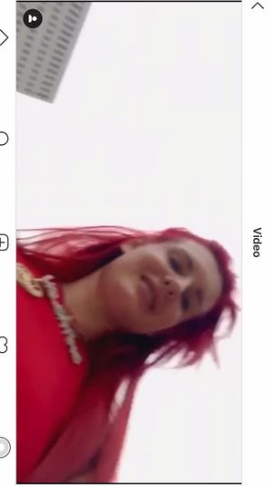 Justina Valentine playin with her tits