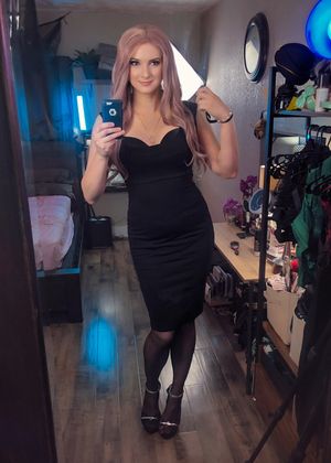 Ashley Barron - very gorgeous