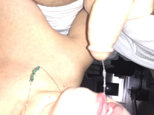 She leaves the right amount of spit on my cock