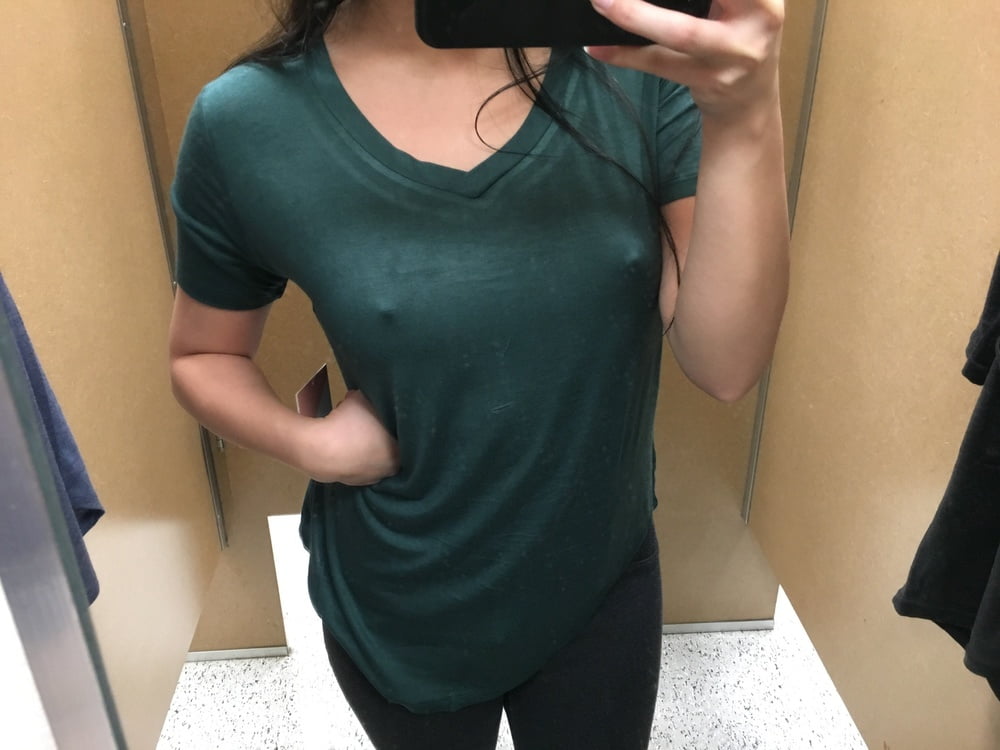 no bra