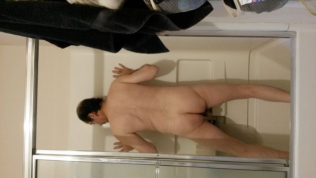 White sissy slut seeks Black ownership also on FetLife under sissylisa1 and collarspace under sissy slave 4