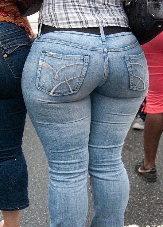 THICK THIGHS