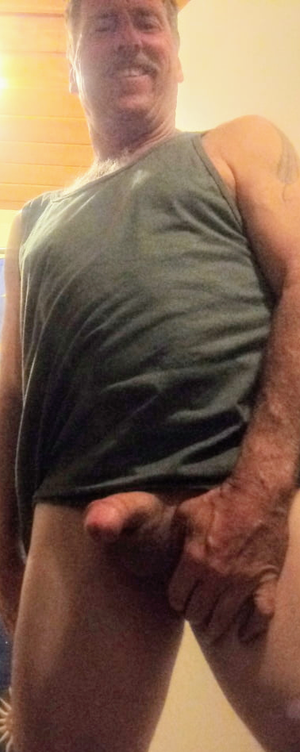 Older guy with big relaxed cock