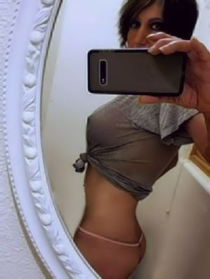 Sexy Milf Mirror Selfies