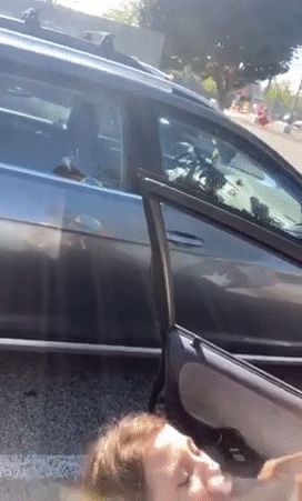 facial in parking lot