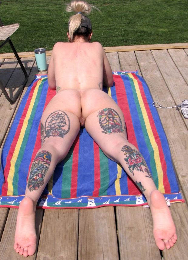 Tanning my pussy