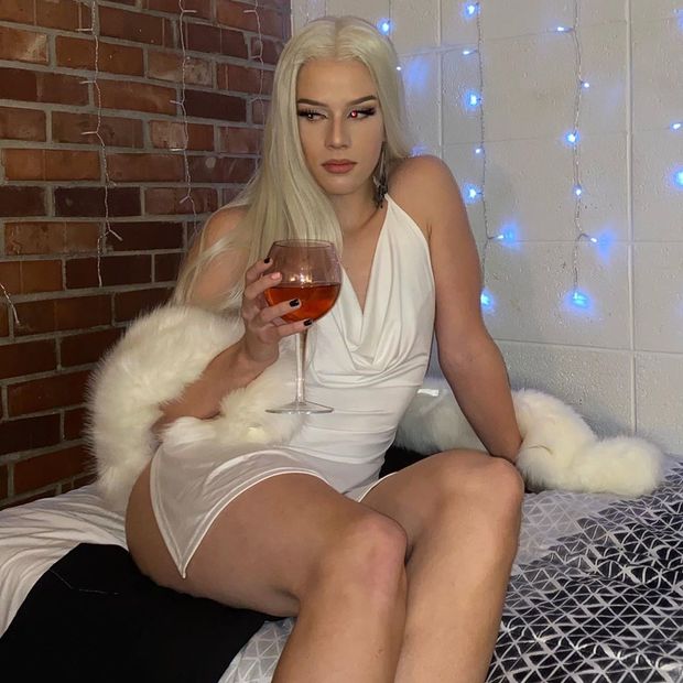 My crossdresser friend