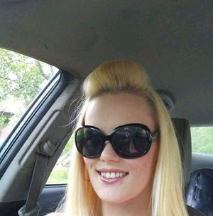 Pretty Courtney face shot