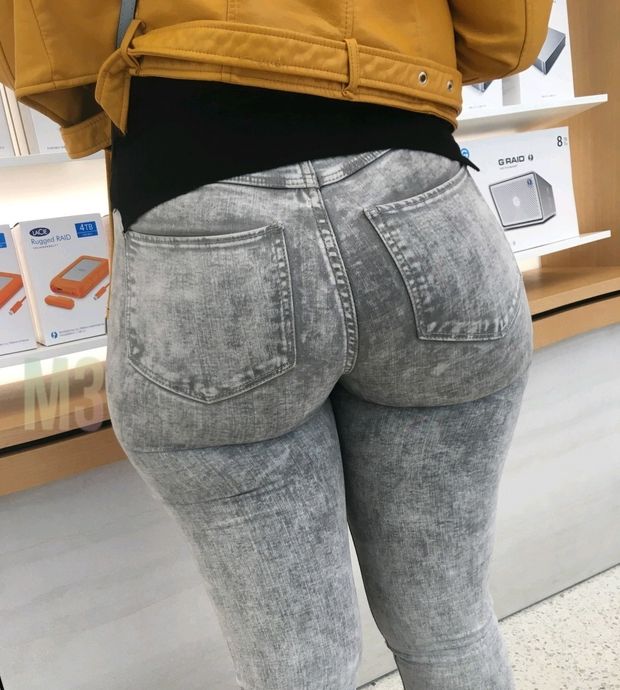 CANDID ASS