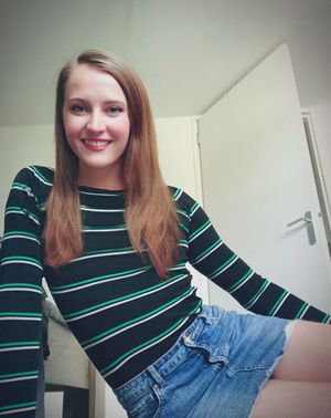 CDLeonie - very gorgeous