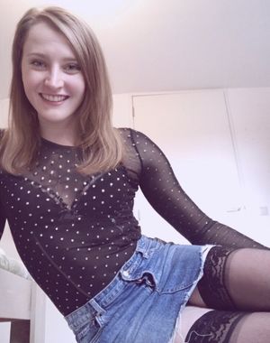 CDLeonie - very gorgeous