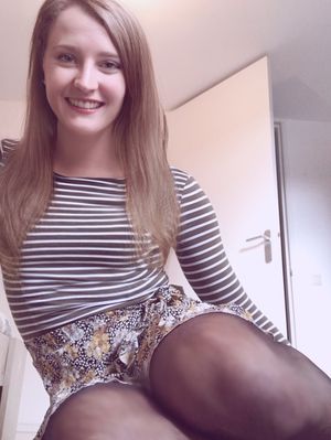 CDLeonie - very gorgeous