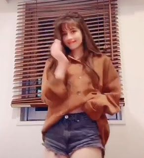 Sexy Filipina Teen From Manila Didn't Know She Can Dance Like This Video