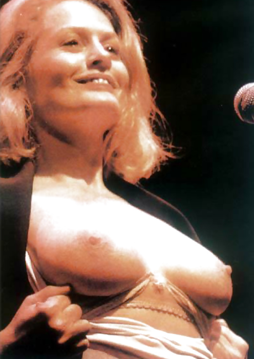 Beverly D'Angelo
